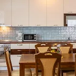 Jasmir Apartment - Free Parking Near The Beach
