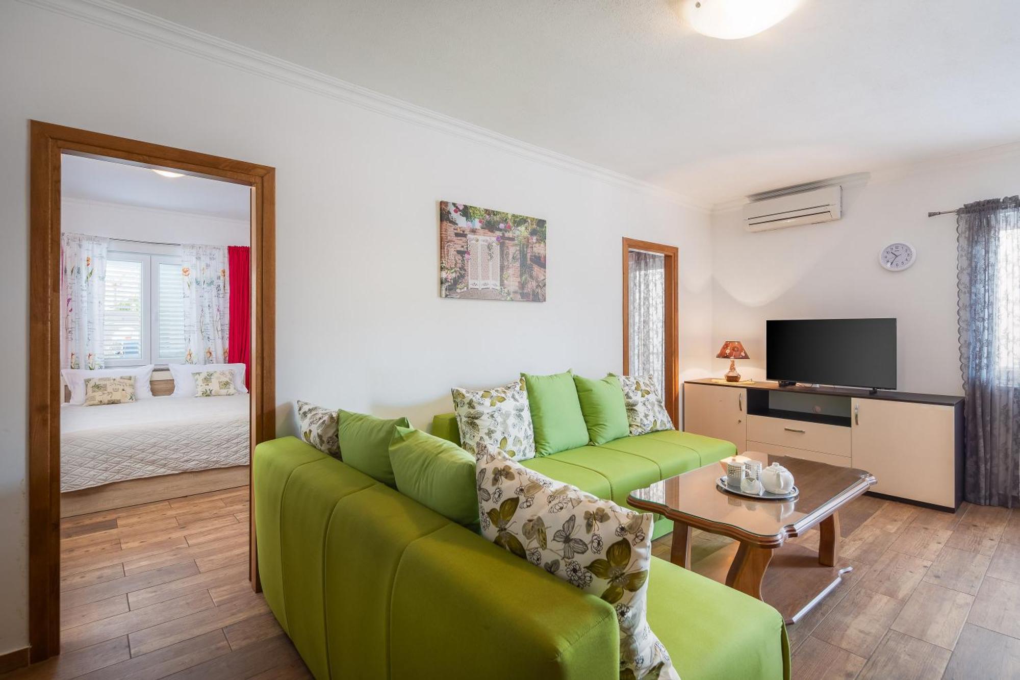 Apartment Jasmir - Free Parking Near The Makarska