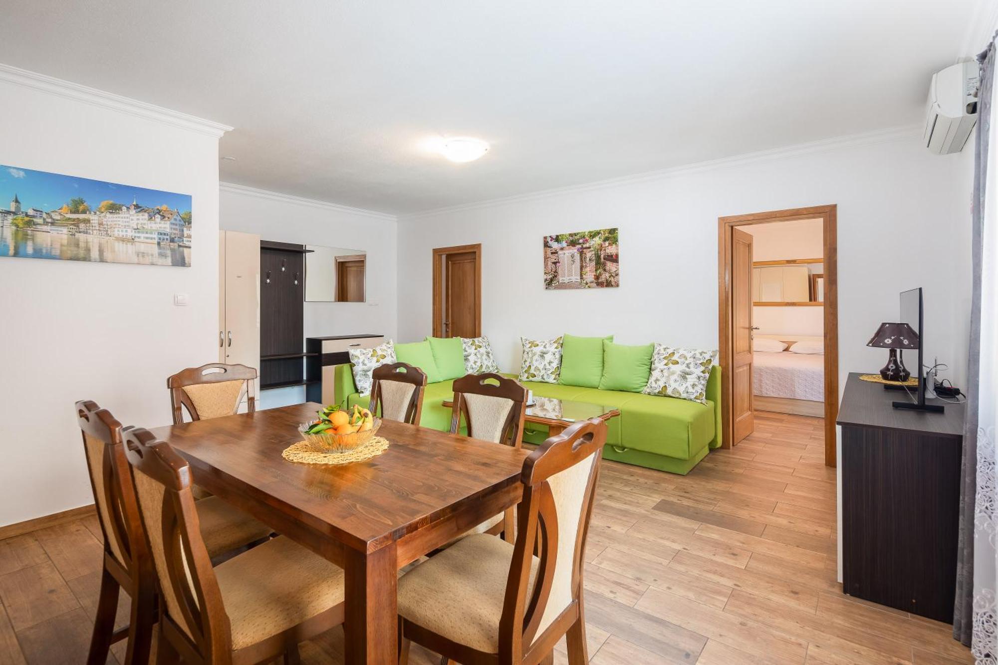 Jasmir - Free Parking Near The Apartment Makarska