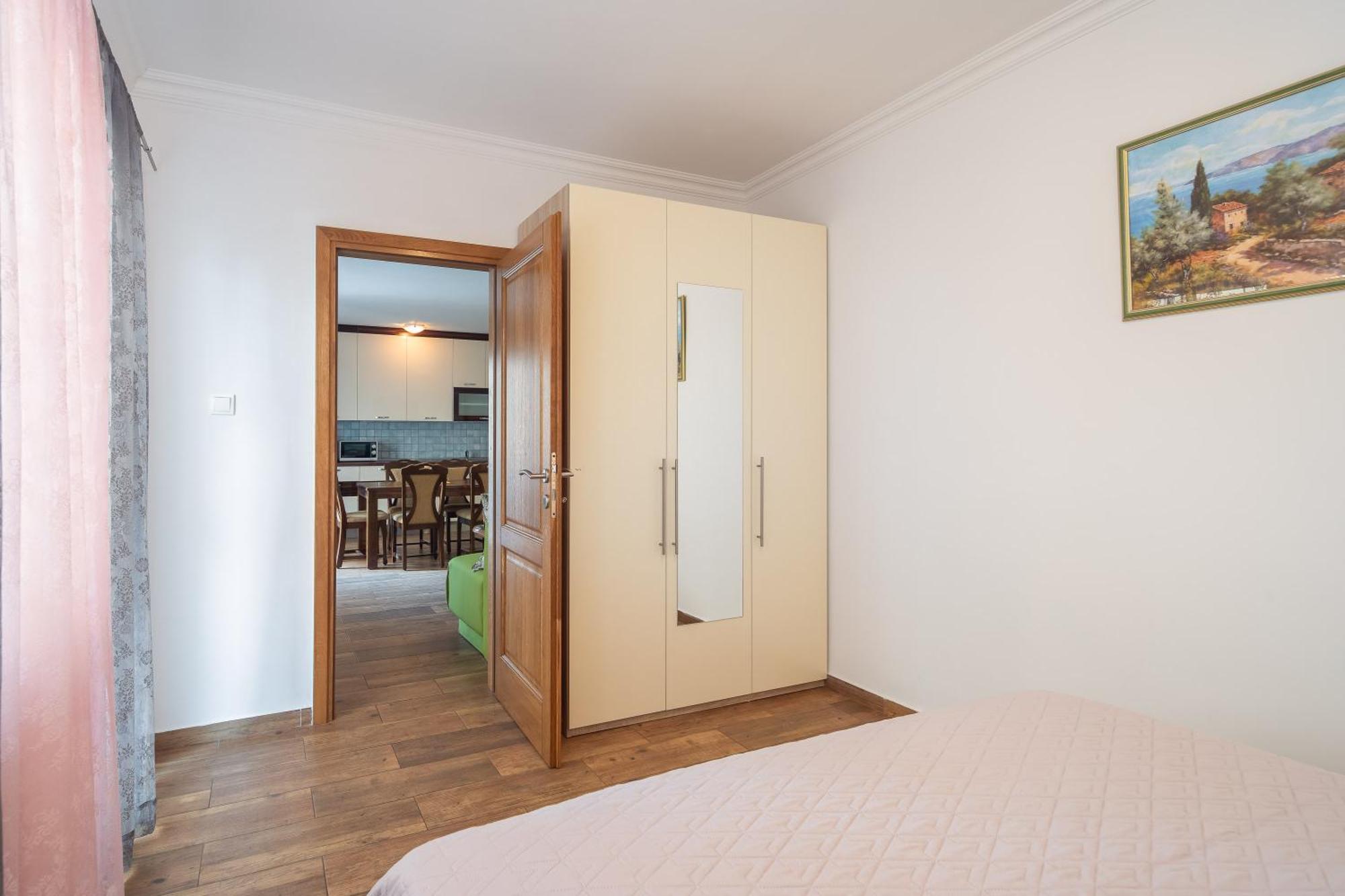 Jasmir - Free Parking Near The Apartment Makarska